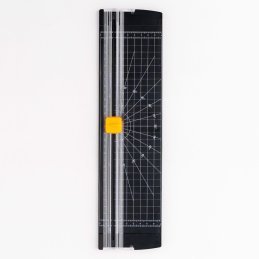 GUILLOTINA A4 NEGRO