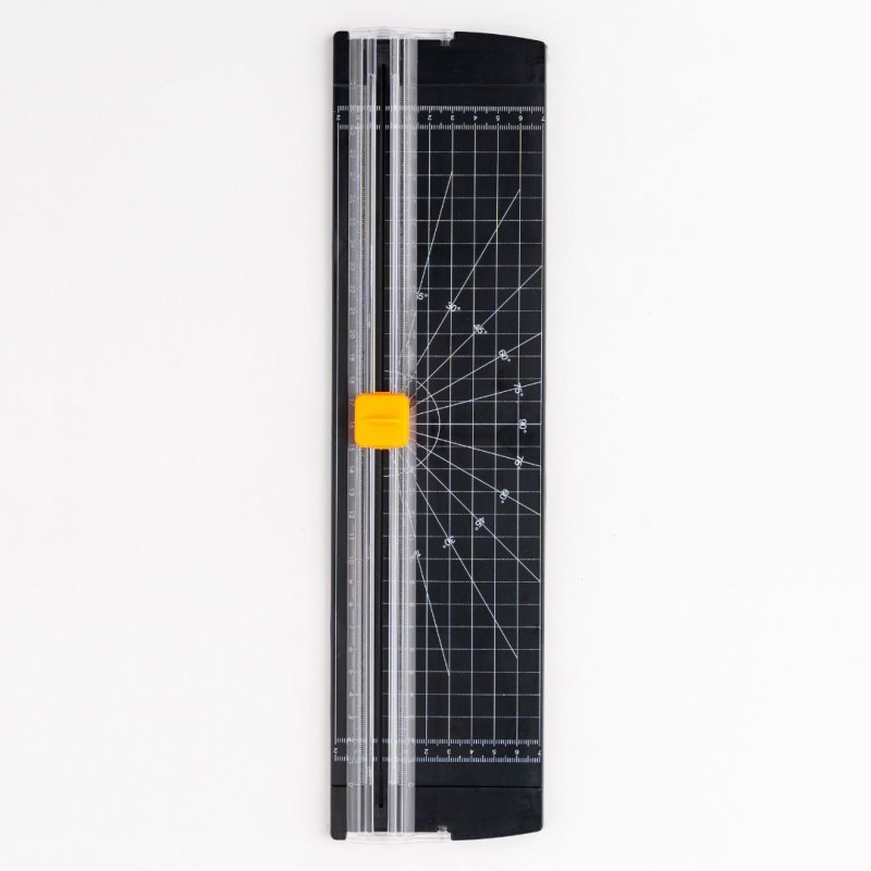 GUILLOTINA A4 NEGRO