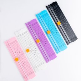 GUILLOTINA A4 NEGRO