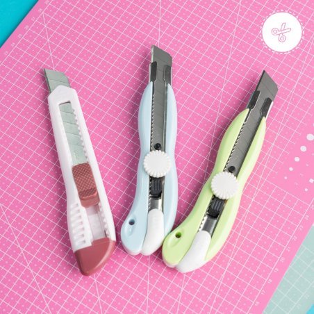 CUTTER ROSADO 18MM